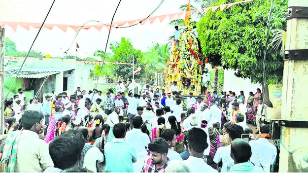 ఘనంగా యల్లమ్మ రథోత్సవం