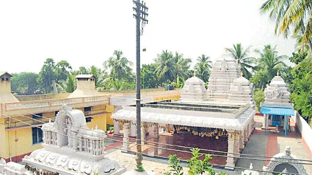 ఆరోగ్య ప్రదాత ధన్వంతరి