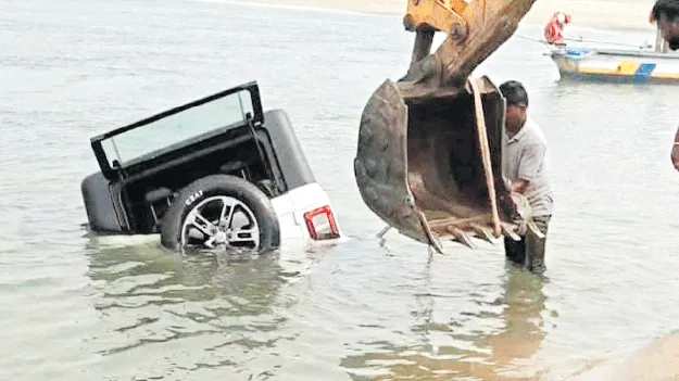 న్యూఇయర్‌ వేడుకల్లో విషాదం..