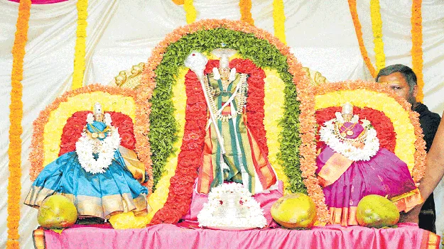 సుబ్రహ్మణ్యేశ్వరుడు పెళ్లి కొడుకాయెనే..