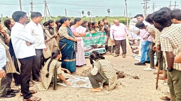 భూసార పరీక్షలపై అవగాహన పెంచుకోవాలి