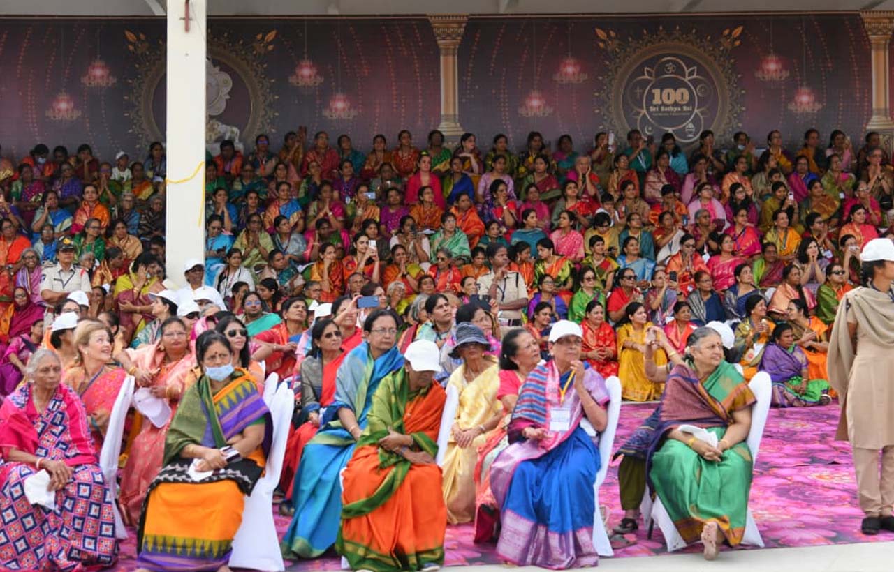 Bhagawan Sri Sathya Sai Baba: అత్యంత ఘనంగా భగవాన్ శ్రీ సత్య సాయి బాబా జయంతి వేడుకలు 