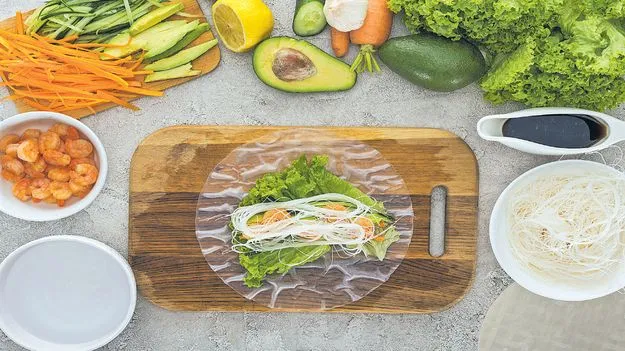 Rice paper: ‘రైస్‌ పేపర్‌’ను చుట్టేస్తున్నారు!