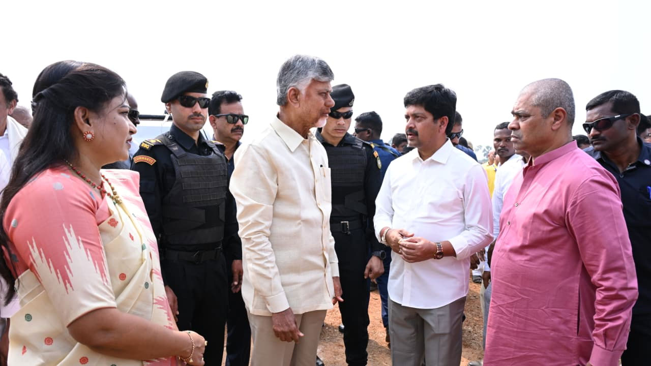 CM Chandrababu: అనకాపల్లికి సీఎం చంద్రబాబు.. మంత్రులు, నేతల ఘన స్వాగతం