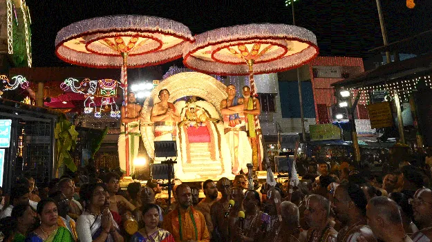 జాబిలిపై చల్లని తల్లి