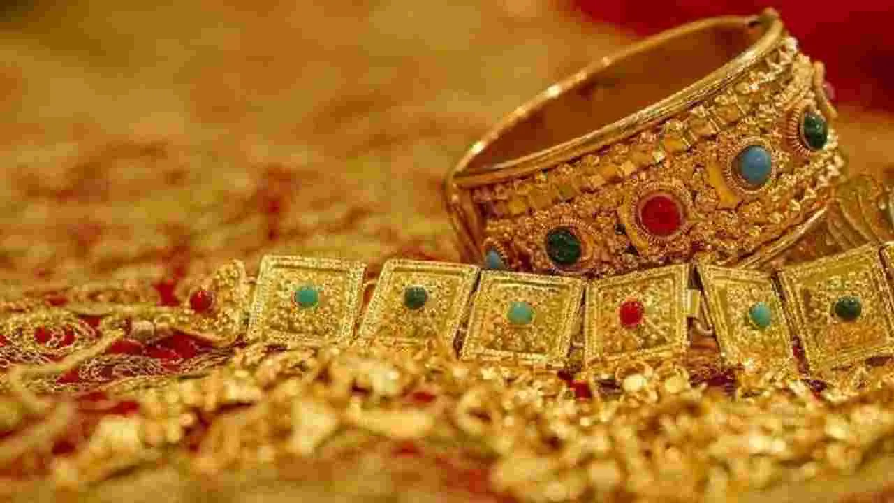 Hyderabad: 31 తులాల బంగారం చోరీ..