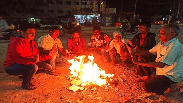 Hyderabad: వణికిస్తున్న చలి.. శివారులో పడిపోతున్న కనిష్ఠ ఉష్ణోగ్రతలు