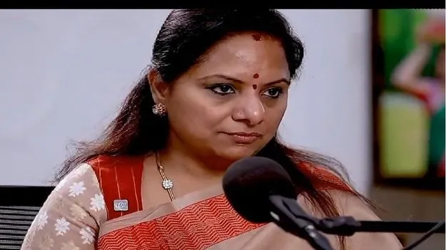 Kalvakuntla Kavitha: హామీలు ఇవ్వడమే తప్ప ప్రభుత్వం నెరవేర్చిందేమీ లేదు.. 