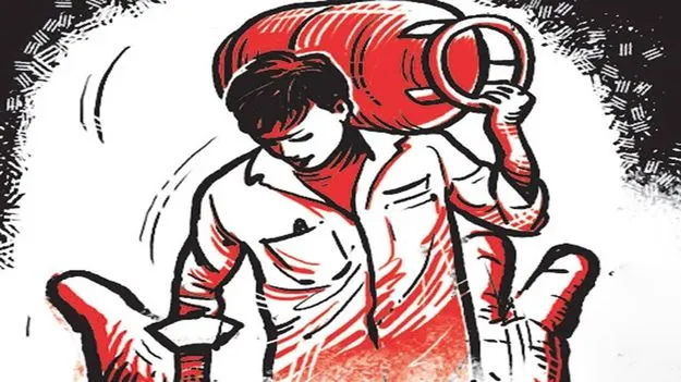 Hyderabad: గ్యాస్‌ డెలివరీ బాయ్‌.. గంజాయి స్మగ్లర్ అయ్యాడు..