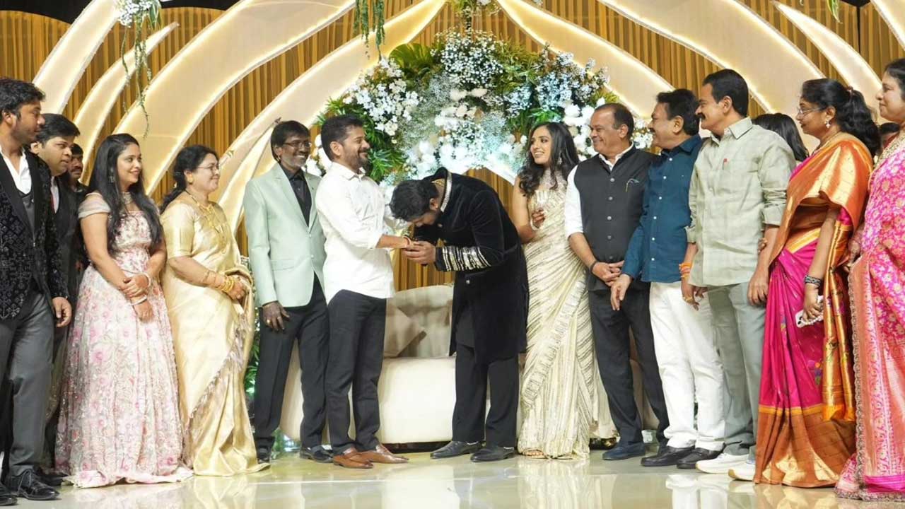 CM Revanth Reddy: ప్రముఖ సింగర్ రాహుల్ సిప్లిగంజ్,  హరిణ్యారెడ్డి  వివాహ వేడుక.. హాజరైన సీఎం రేవంత్‌రెడ్డి