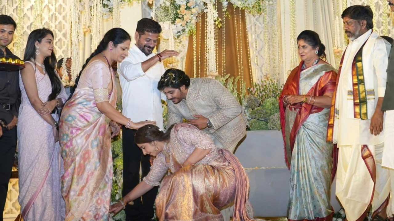 Mallu Bhatti Vikramarka: ఘనంగా మల్లు భట్టి విక్రమార్క కుమారుడు నిశ్చితార్థ వేడుక