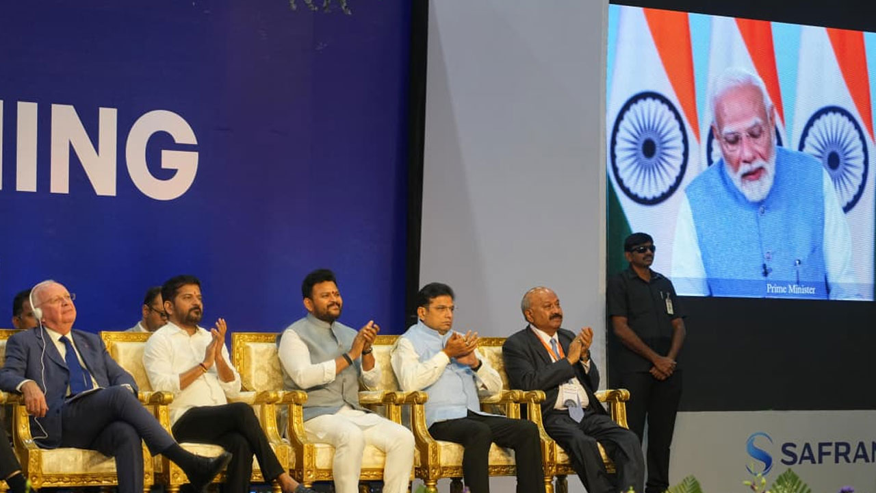 CM Revanth: సఫ్రాన్ ఎమ్‌ఆర్‌వో నూతన సెంటర్‌ ప్రారంభం.. పాల్గొన్న సీఎం రేవంత్ 