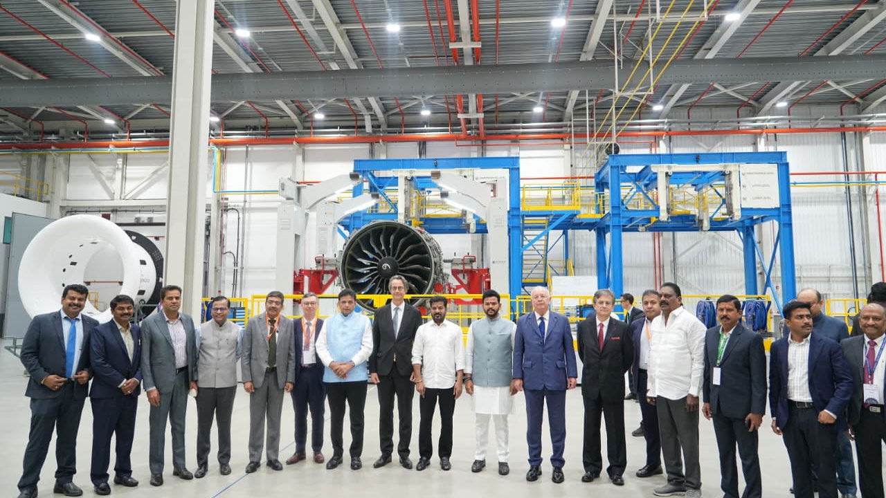 CM Revanth: సఫ్రాన్ ఎమ్‌ఆర్‌వో నూతన సెంటర్‌ ప్రారంభం.. పాల్గొన్న సీఎం రేవంత్ 