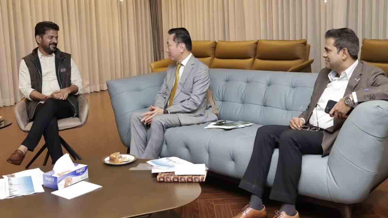 CM Revanth Reddy: విన్‌గ్రూప్  ప్రతినిధులతో సీఎం రేవంత్‌రెడ్డి ఢిల్లీలో భేటీ