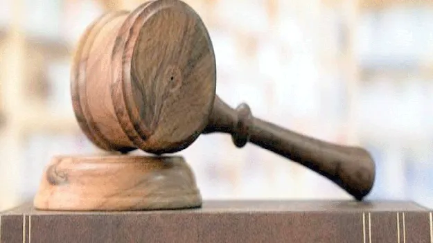 ఏపీఎస్పీడీసీఎల్‌కు   వినియోగదారుల కమిషన్‌ వడ్డింపు 