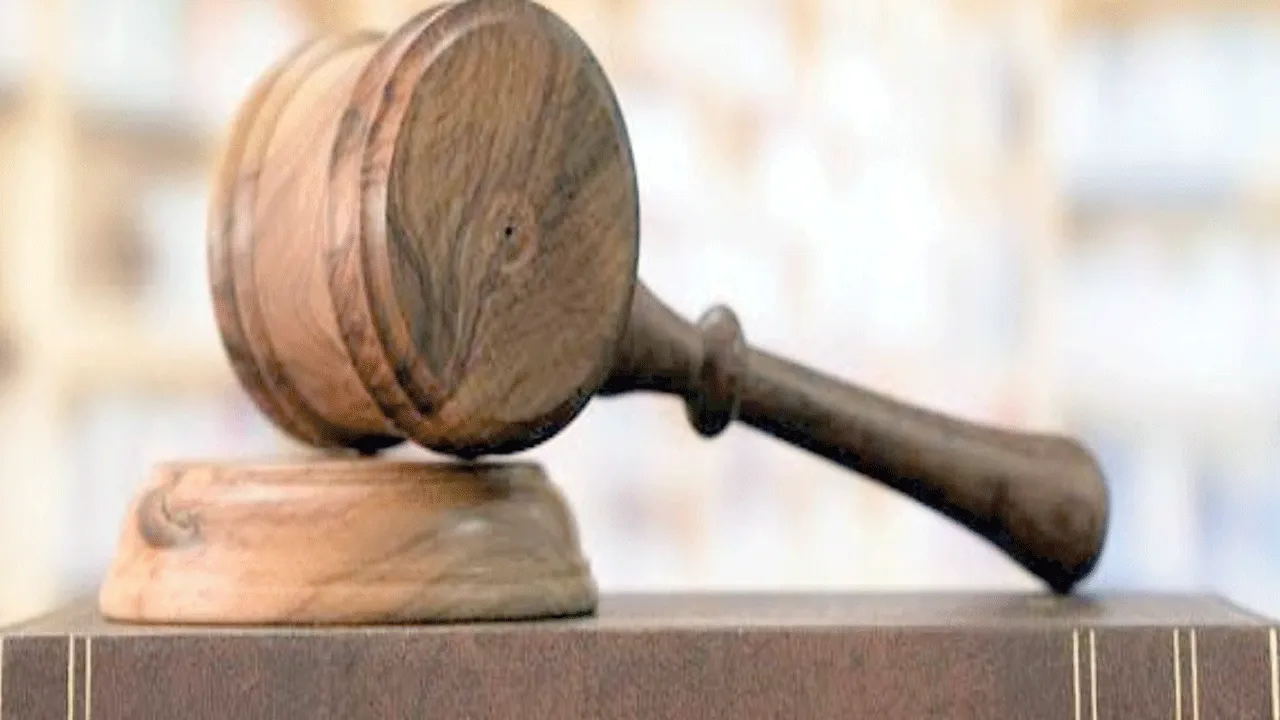 ఏపీఎస్పీడీసీఎల్‌కు   వినియోగదారుల కమిషన్‌ వడ్డింపు