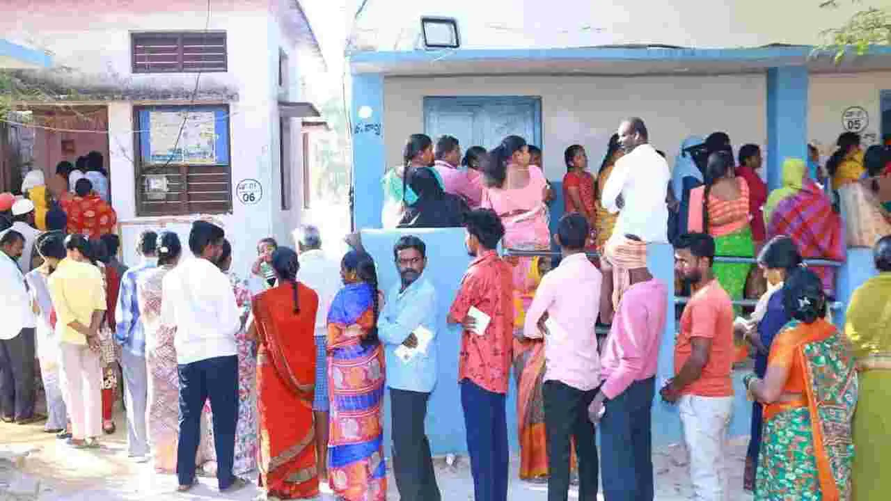 Panchayat Election Schedule: నేడు రెండో విడత పంచాయతీ పోరు