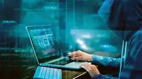 Hyderabad Cyber Fraud: పోలీసులకే షాకిచ్చిన సైబర్ కేటుగాళ్లు