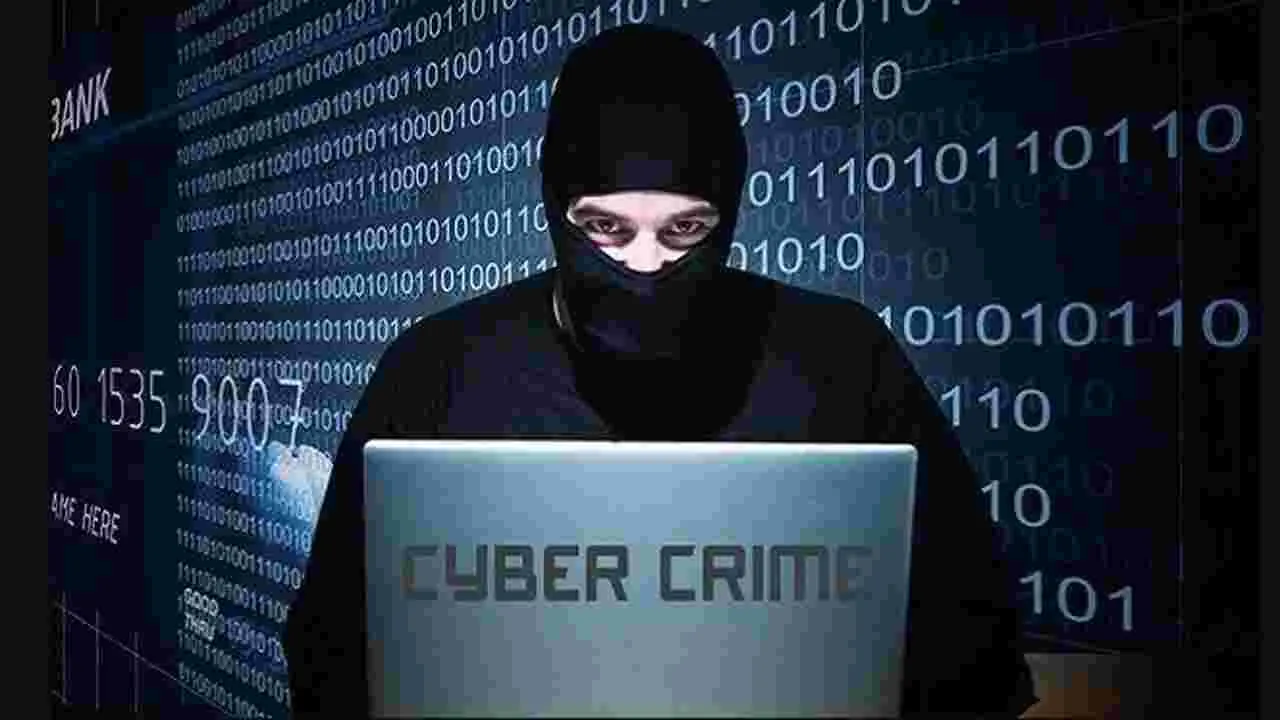 Digital Arrest Fraud: డిజిటల్ అరెస్ట్ పేరుతో మహిళకు కుచ్చుటోపీ... వెలుగులోకి షాకింగ్ విషయాలు