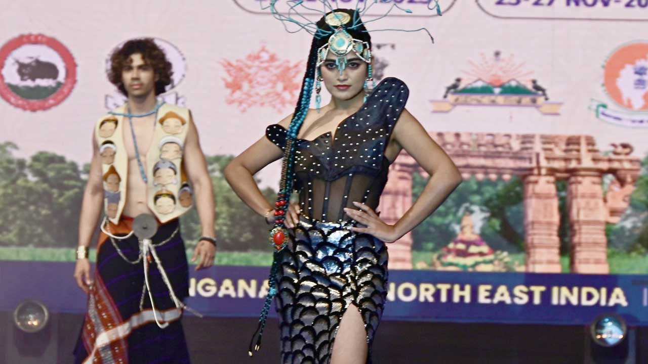 Fashion Show: తెలంగాణ నార్త్ ఈస్ట్ కనెక్ట్  లో భాగంగా ఫ్యాషన్ షో
