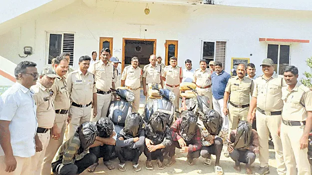 ఏజెన్సీ టు పెద్దాపురం.. 