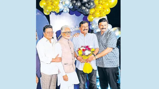 ఘనంగా గంటా బర్త్‌డే