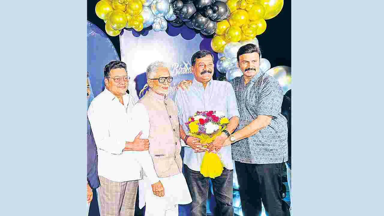 ఘనంగా గంటా బర్త్‌డే