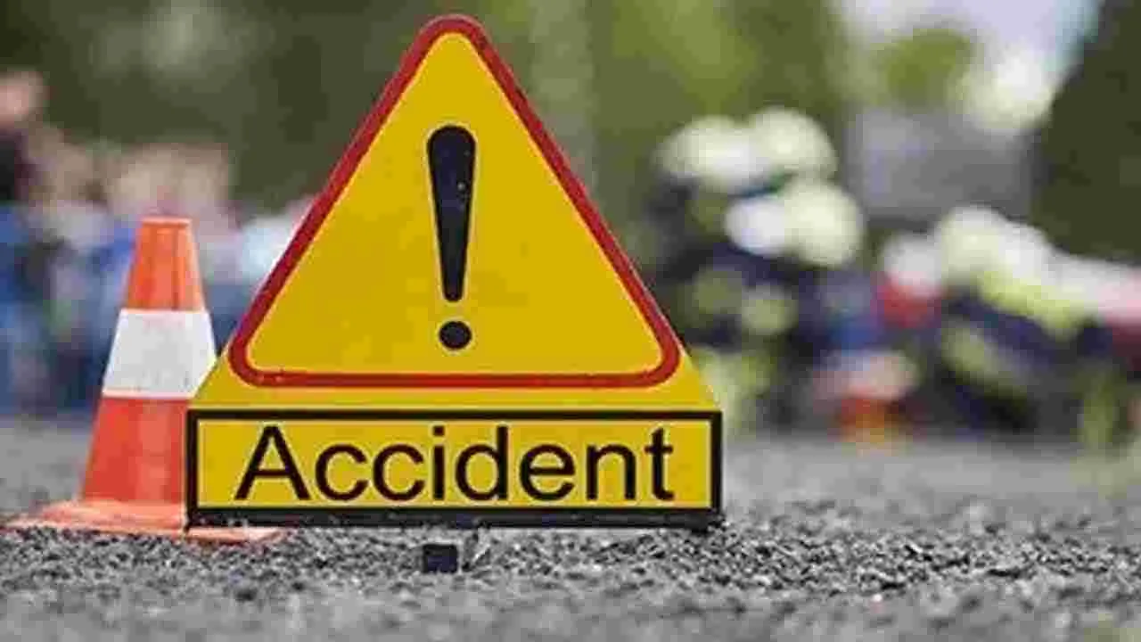 Road Accident: ఏపీలో వేర్వేరు చోట్ల ఘోర ప్రమాదాలు.. ఏడుగురు దుర్మరణం