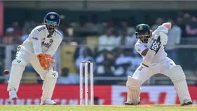 IND VS SA 2nd Test: నిలకడగా ఆడుతున్న సౌతాఫ్రికా బ్యాటర్లు.. స్కోర్ ఎంతంటే?