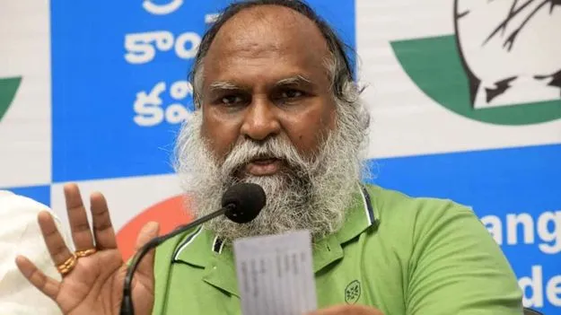 Jagga Reddy: ఆయన చేపలు తిన్నారు.. ఈయన కోడి కూర తిన్నారు.. జగన్‌, కేసీఆర్‌లపై  జగ్గారెడ్డి సెటైర్లు
