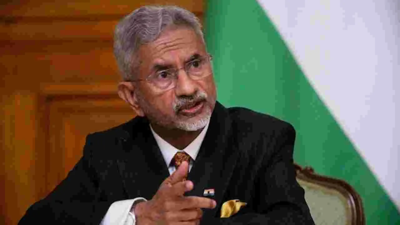 Pakistan slams Jaishankar: పాకిస్థాన్ ఆర్మీపై జైశంకర్ విమర్శలు.. పాక్ యంత్రాంగం ఆగ్రహం..