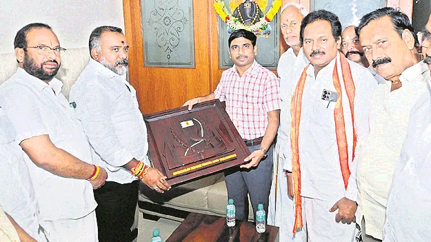 కాణిపాకంలో అండర్‌ గ్రౌండ్‌ కేబుల్‌ విధానం 