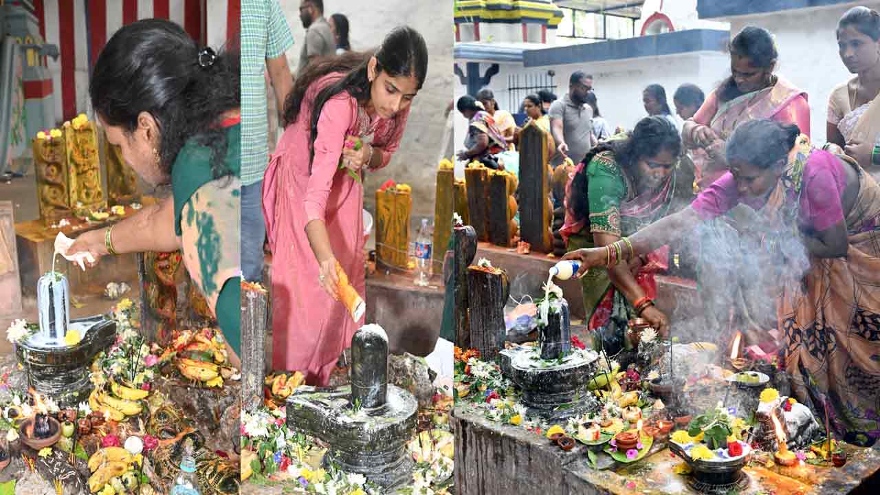 Karthika Masam Last Monday: కార్తీక మాసం ఆఖరి సోమవారం.. ఆలయానికి పోటెత్తిన భక్తులు