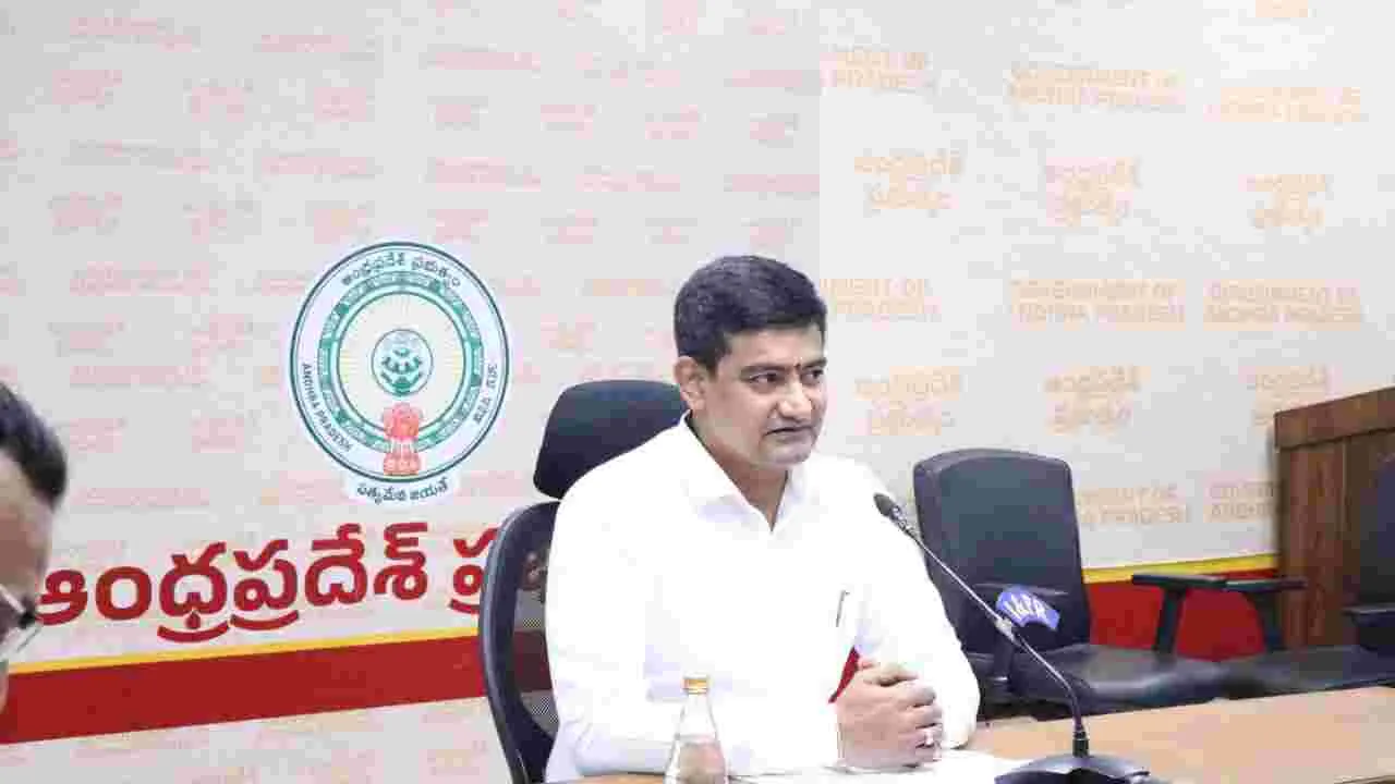 Kondapalli Srinivas: ప్రజా సమస్యల పరిష్కారమే లక్ష్యం.. ప్రజాదర్బార్‌లో మంత్రి కొండపల్లి