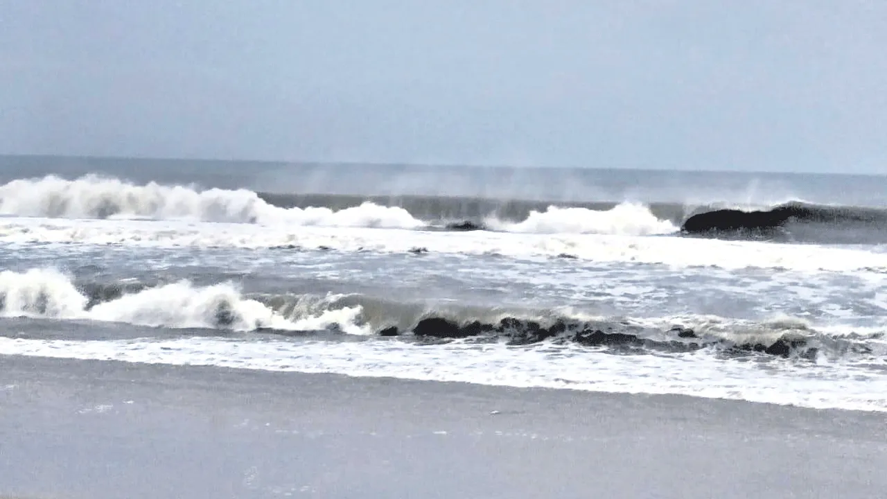 దూసుకొస్తున్న దిత్వా