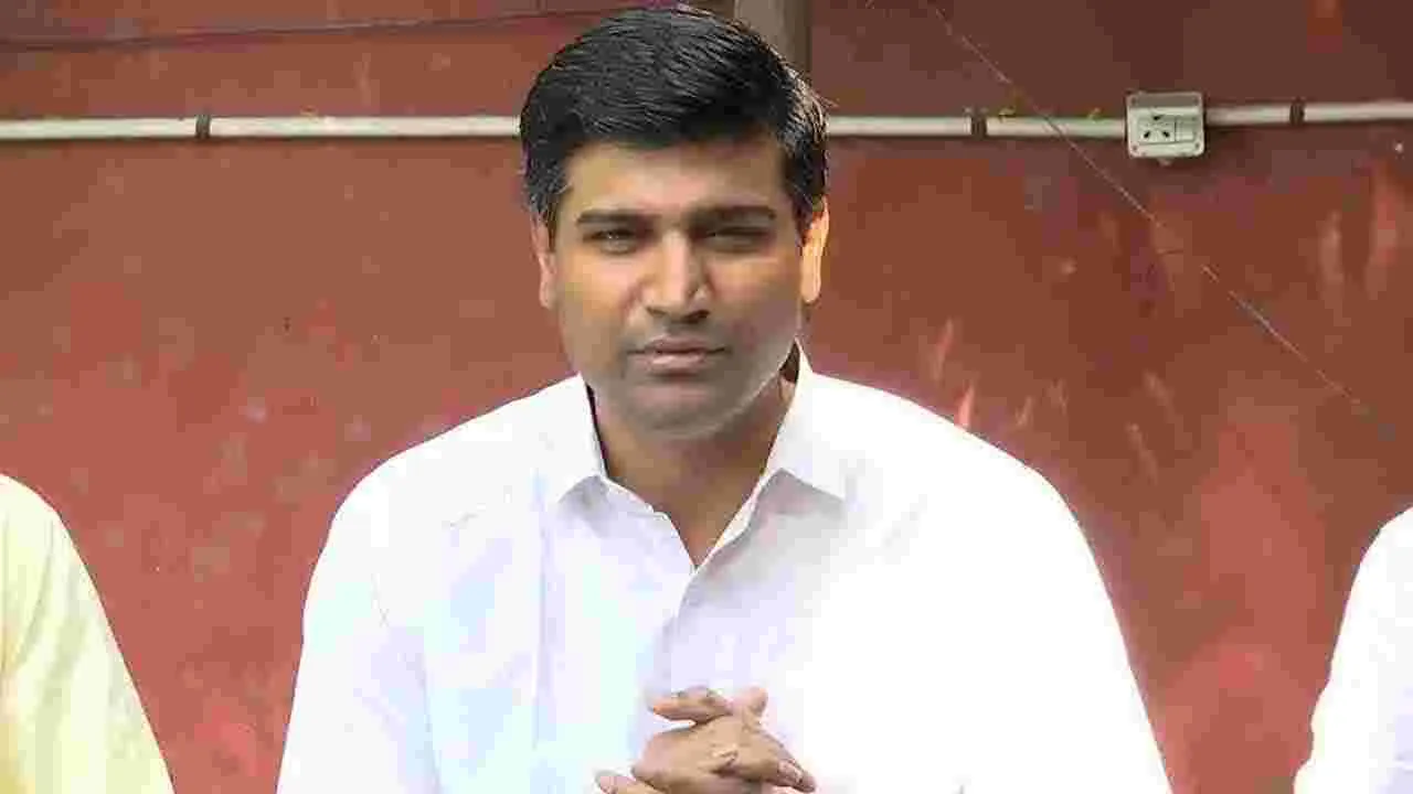 TDP MP Sri Krishna Devarayalu: కృష్ణా జలాల వినియోగం.. నీటి కేటాయింపులపై చర్చ జరగాలి: టీడీపీ ఎంపీ