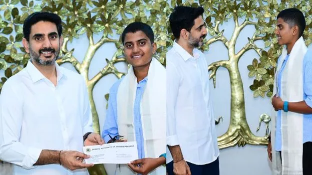 Minister Nara Lokesh: శ్రీచరణికి రూ.2.5 కోట్ల బహుమతి.. స్వయంగా చెక్‌ ఇచ్చిన మంత్రి లోకేష్  