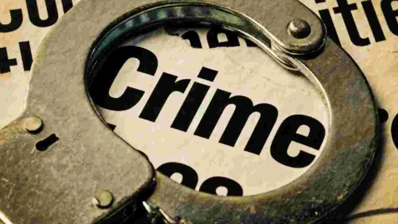 Hyderabad crime: దారుణం.. కన్న బిడ్డను బిల్డింగ్‌ పై నుంచి పడేసిన తల్లి