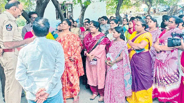 ఆధారాల్లేని ఆరోపణలు