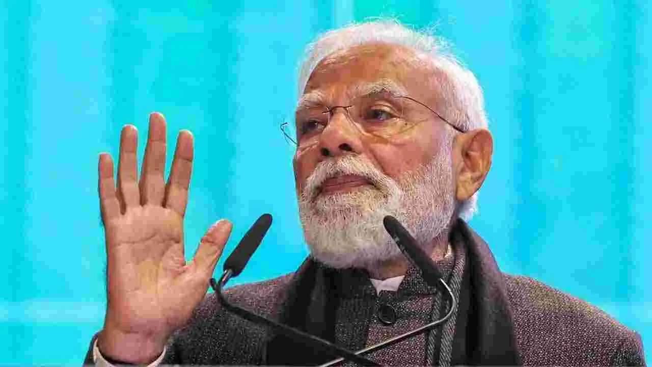 PM Modi: టీఎంసీ సంరక్షణలో చొరబాటుదార్లు.... విరుచుకుపడిన మోదీ