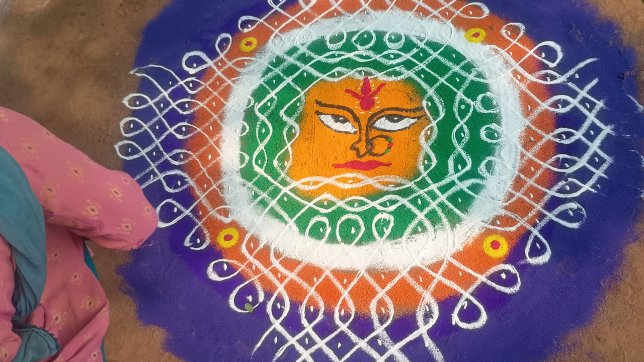 Muggu Competition: ఏపీలో ఏబీఎన్ ఆంధ్రజ్యోతి ఆధ్వర్యంలో ఘనంగా ముగ్గుల పోటీలు