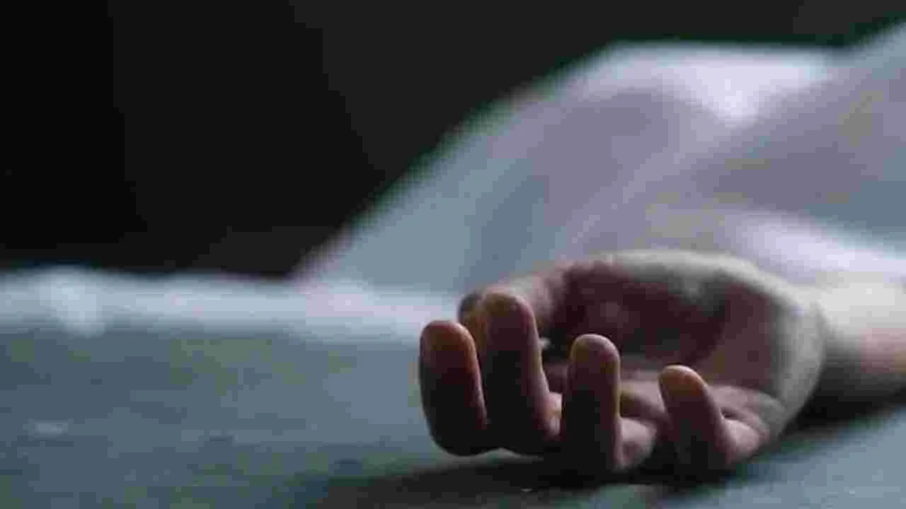 Hyderabad: పాతబస్తీలో రియల్ ఎస్టేట్ వ్యాపారి దారుణ హత్య