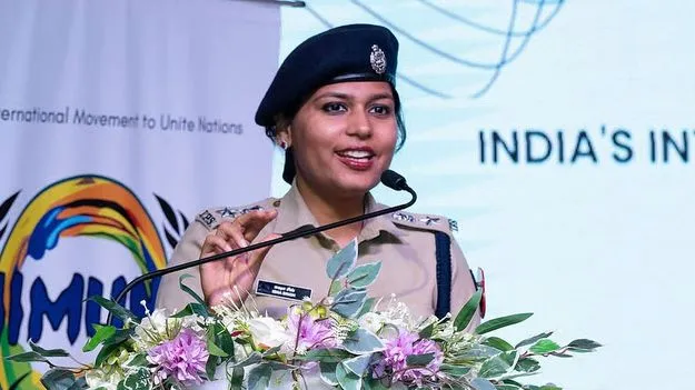 SP Esha Singh: ఎస్పీ వార్నింగ్.. అక్కడ 41 మందిని బలిగొన్నారు.. ఇక్కడా అవే వేషాలా ?