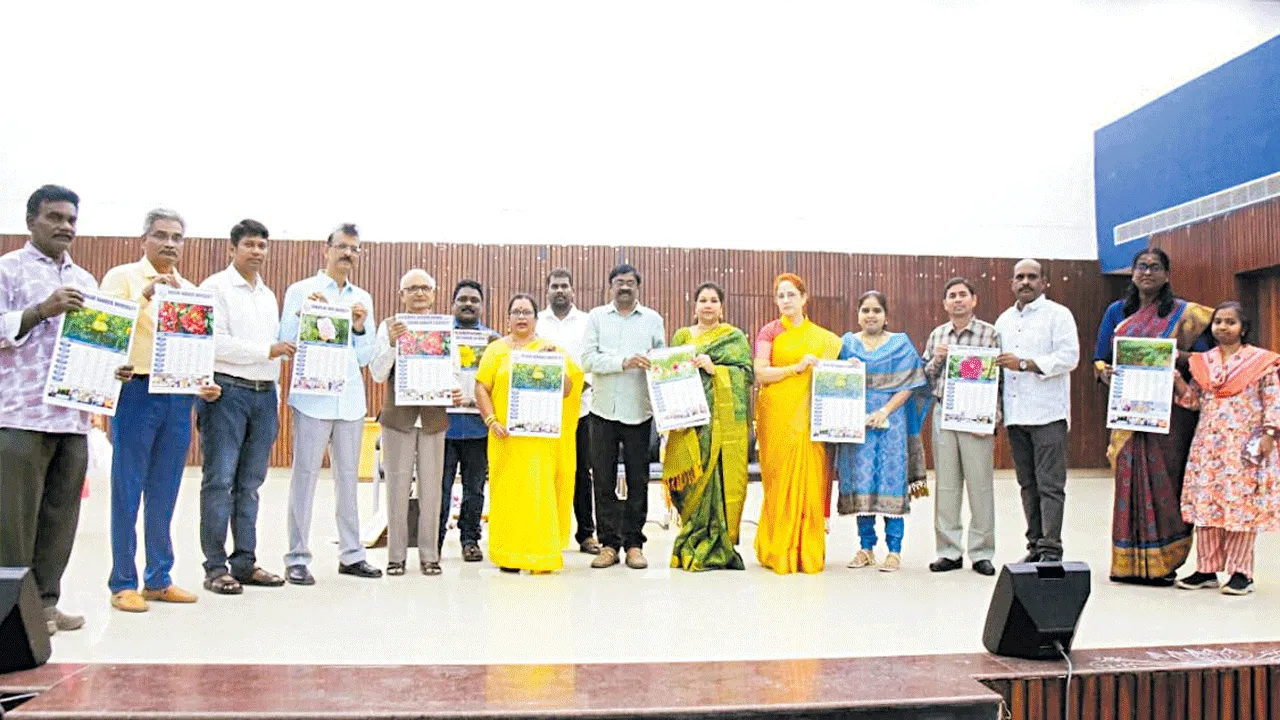 ‘నన్నయ’ను మరింత అభివృద్ధి చేద్దాం : వీసీ