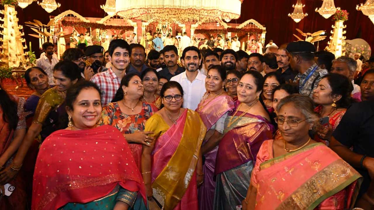 Nara Lokesh: టీడీపీ యువనేత దమ్మాలపాటి కౌషిక్ వివాహ వేడుకకు హాజరైన మంత్రి నారా లోకేష్