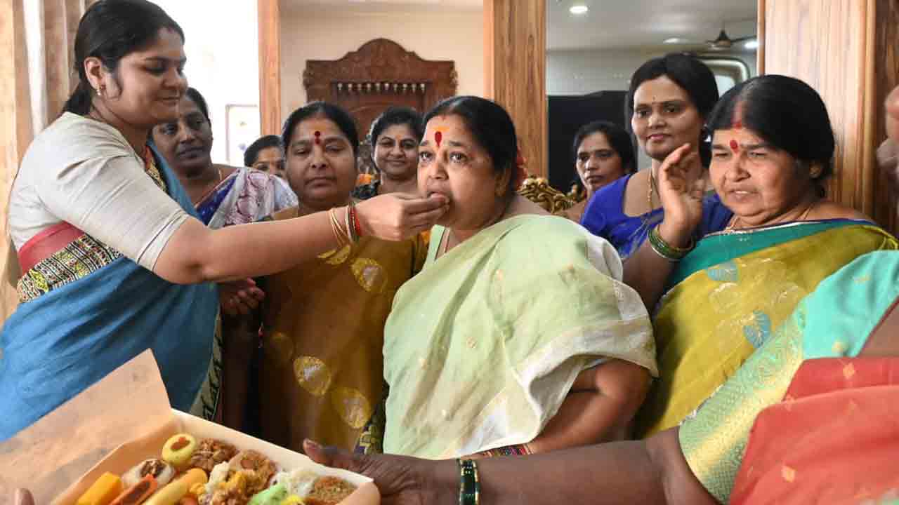 Jubilee Hills Bye Election: నవీన్‌ యాదవ్‌ భారీ విజయం.. అంబరాన్నంటిన సంబరాలు