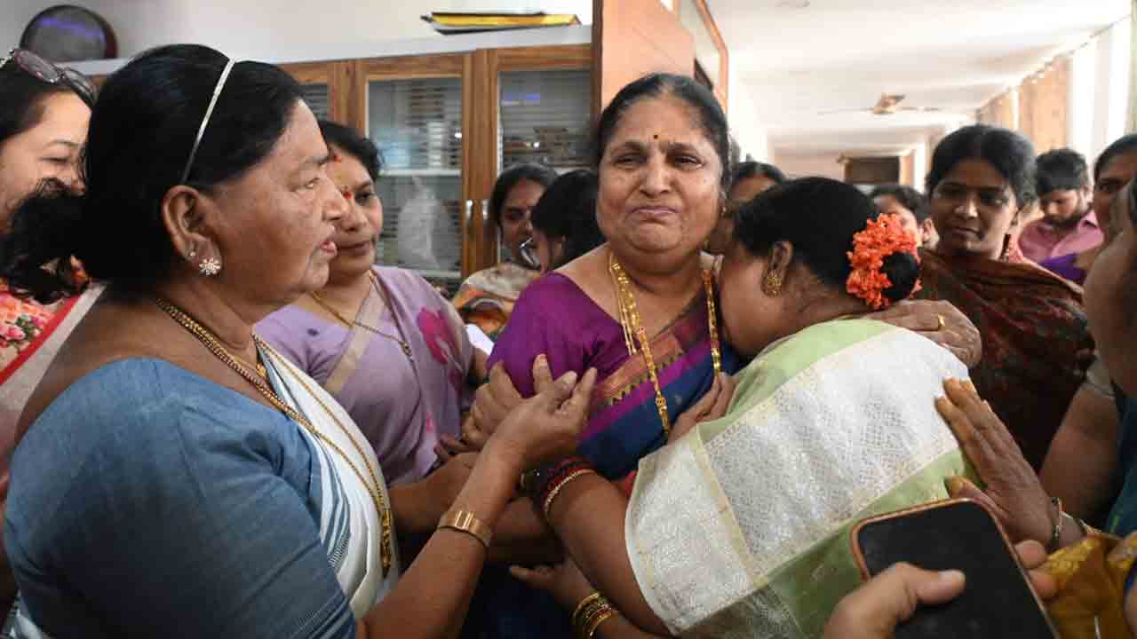 Jubilee Hills Bye Election: నవీన్‌ యాదవ్‌ భారీ విజయం.. అంబరాన్నంటిన సంబరాలు