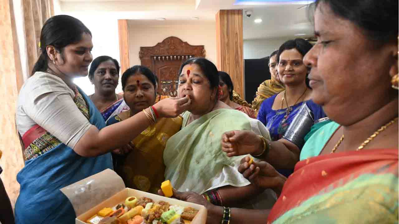 Jubilee Hills Bye Election: నవీన్‌ యాదవ్‌ భారీ విజయం.. అంబరాన్నంటిన సంబరాలు