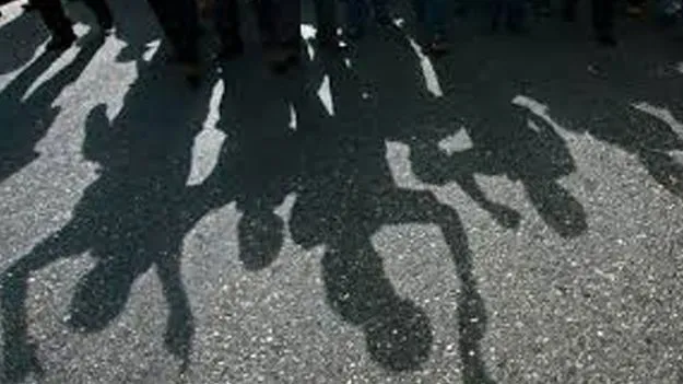 NTR District: యువకుడిపై కుక్కర్‌తో మూకుమ్మడి దాడి.. ఎందుకంటే?