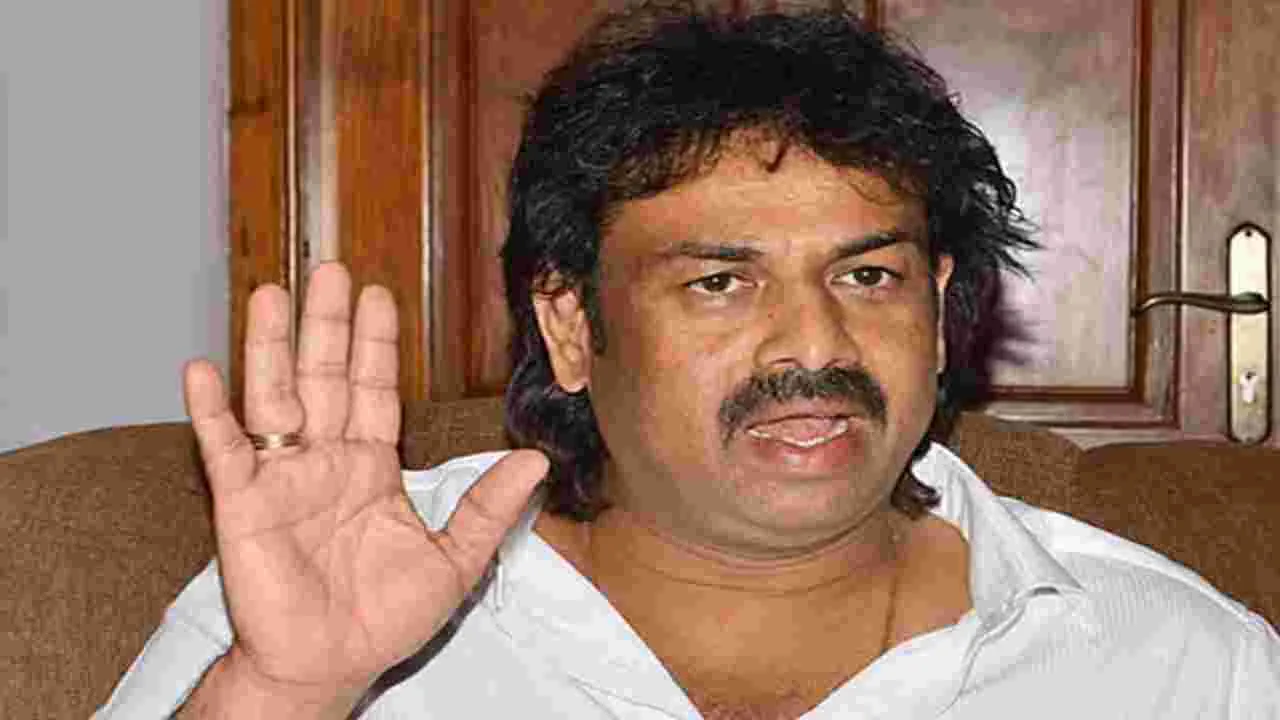 Minister Madhu Bangarappa: మా రక్తంలో కన్నడ ఉంది.. ఆ పాఠశాలలను మూసే ప్రసక్తే లేదు